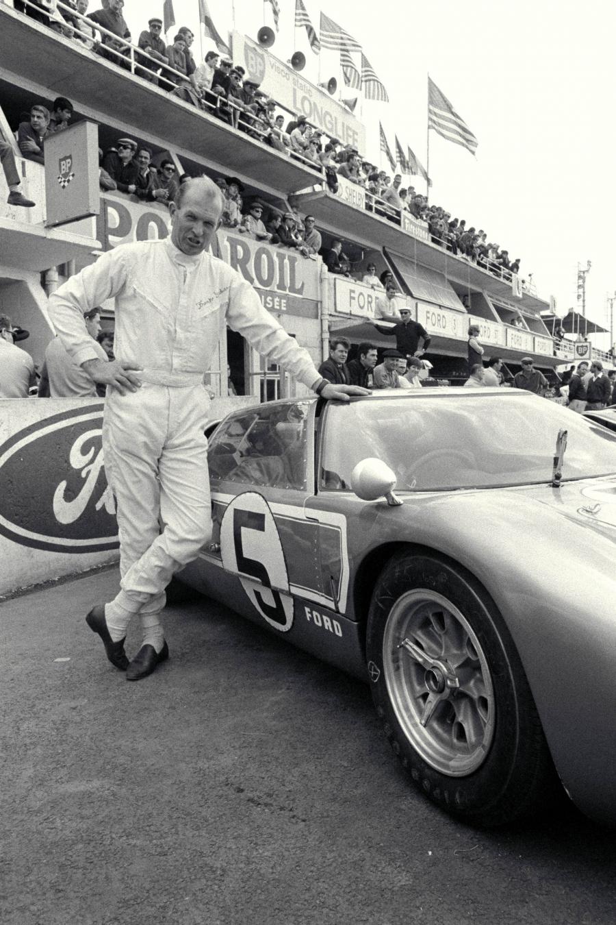  Ford GT40 (Mk II) 1965 года  (фото 11 из 118)